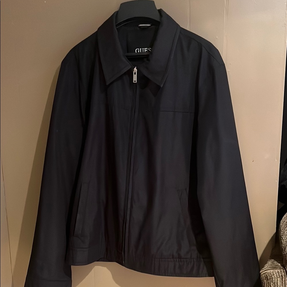 Guess Men’s Lightweight Lined Jacket in Black SZ L